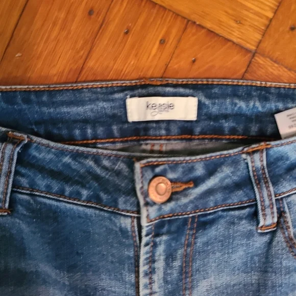 Kensie jeans, zipper on bottom of legs size 8 or 29 hp 🔥🔥🔥 - Picture 4 of 4